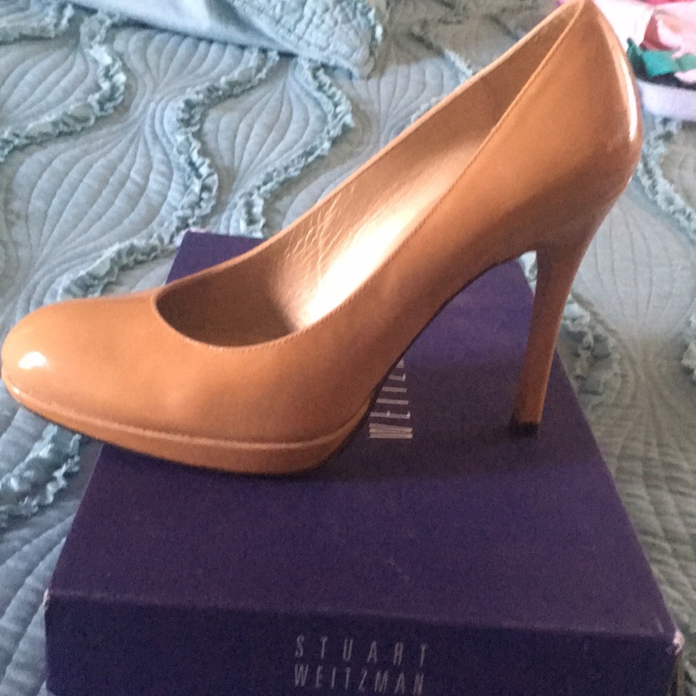 Stuart weitzman size 6
